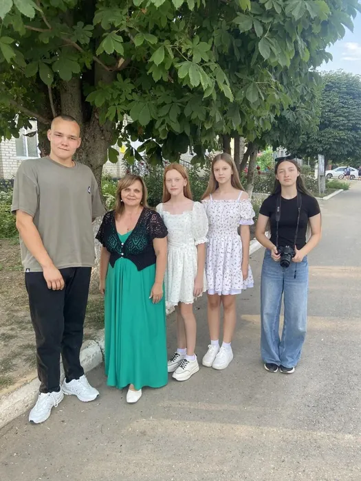 i (11)
