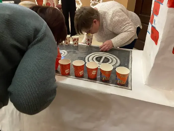 i (81)