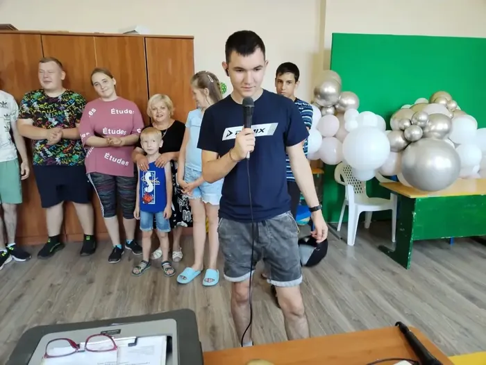 i - 2026-04-15T115350.742